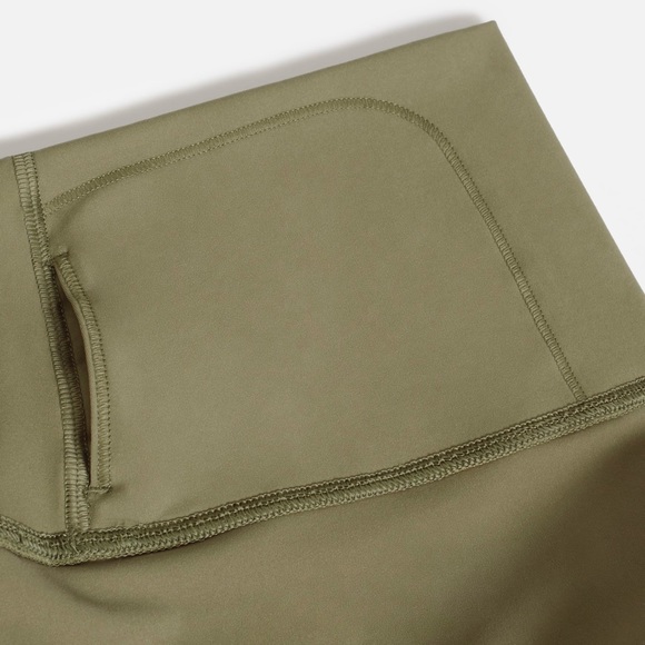 Everlane The Perform Legging (Lichen) - Picture 2 of 7